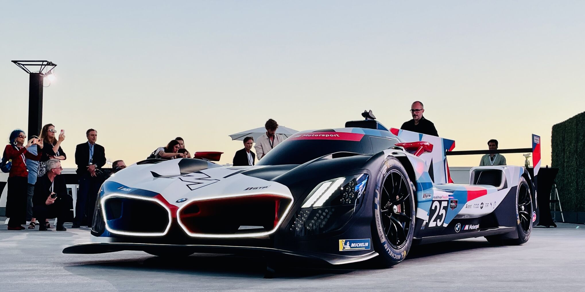 BMW-M-Hybrid-V8-Prototype.JPG